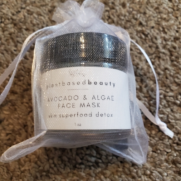 Beauty Set with various products - Picture 6 of 10